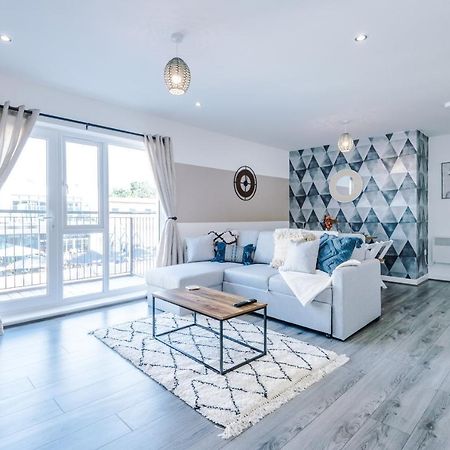Stunning 2 Bed Apt By Greenstay Serviced Accommodation - Located In Formby Village - Perfect For Short & Long Stays - Couples, Friends & Families & Business Travellers All Welcome - Dog Friendly - 7 Buitenkant foto