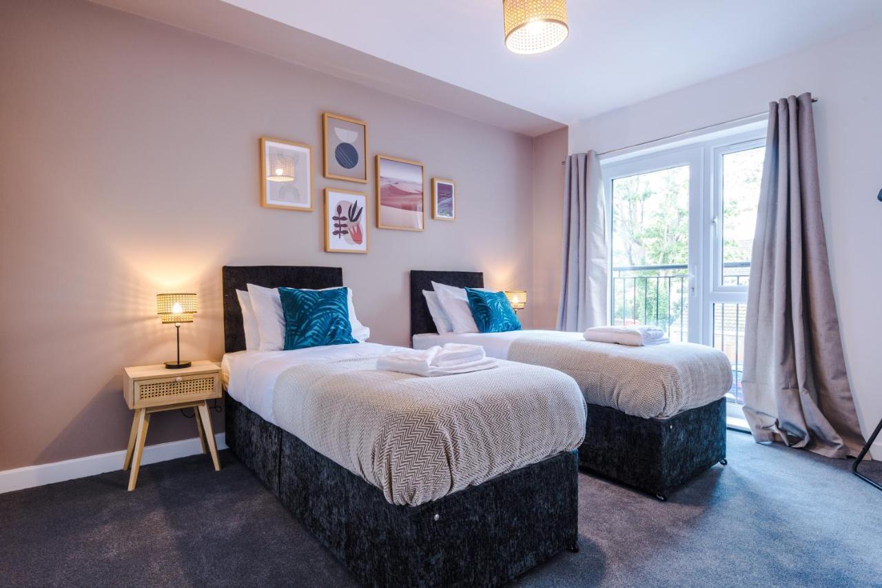 Stunning 2 Bed Apt By Greenstay Serviced Accommodation - Located In Formby Village - Perfect For Short & Long Stays - Couples, Friends & Families & Business Travellers All Welcome - Dog Friendly - 7 Buitenkant foto