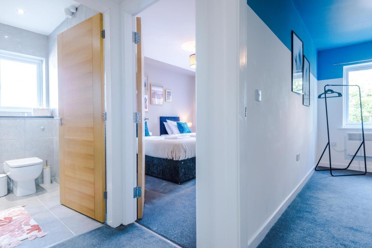 Stunning 2 Bed Apt By Greenstay Serviced Accommodation - Located In Formby Village - Perfect For Short & Long Stays - Couples, Friends & Families & Business Travellers All Welcome - Dog Friendly - 7 Buitenkant foto